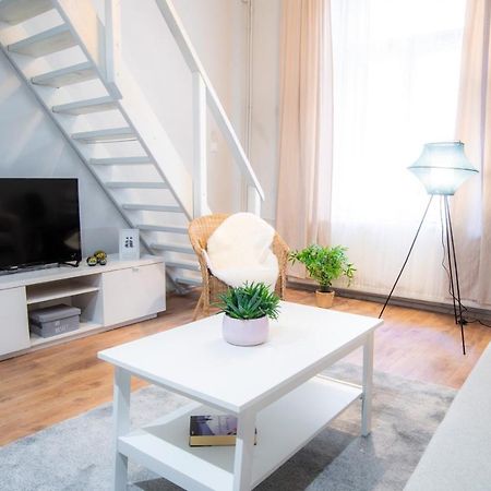 Apartment In Super Location M9 Budapest Extérieur photo